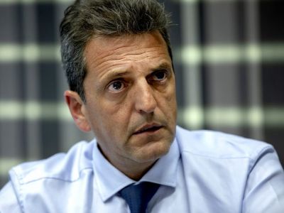 Massa: "Me apena ver a la oposición peleándose por cargos"