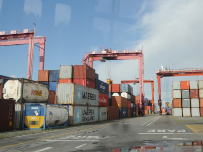 Exportadores denuncian un "default comercial": el Gobierno no paga reintegros ni devoluciones de IVA