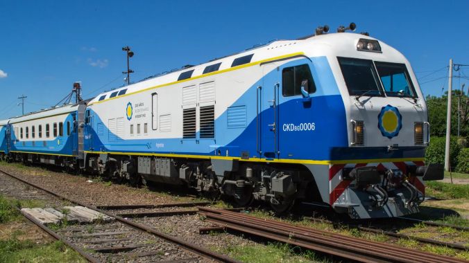 Rieles en desuso: los trenes de larga distancia que dejaron de funcionar en Argentina desde que asumió Javier Milei